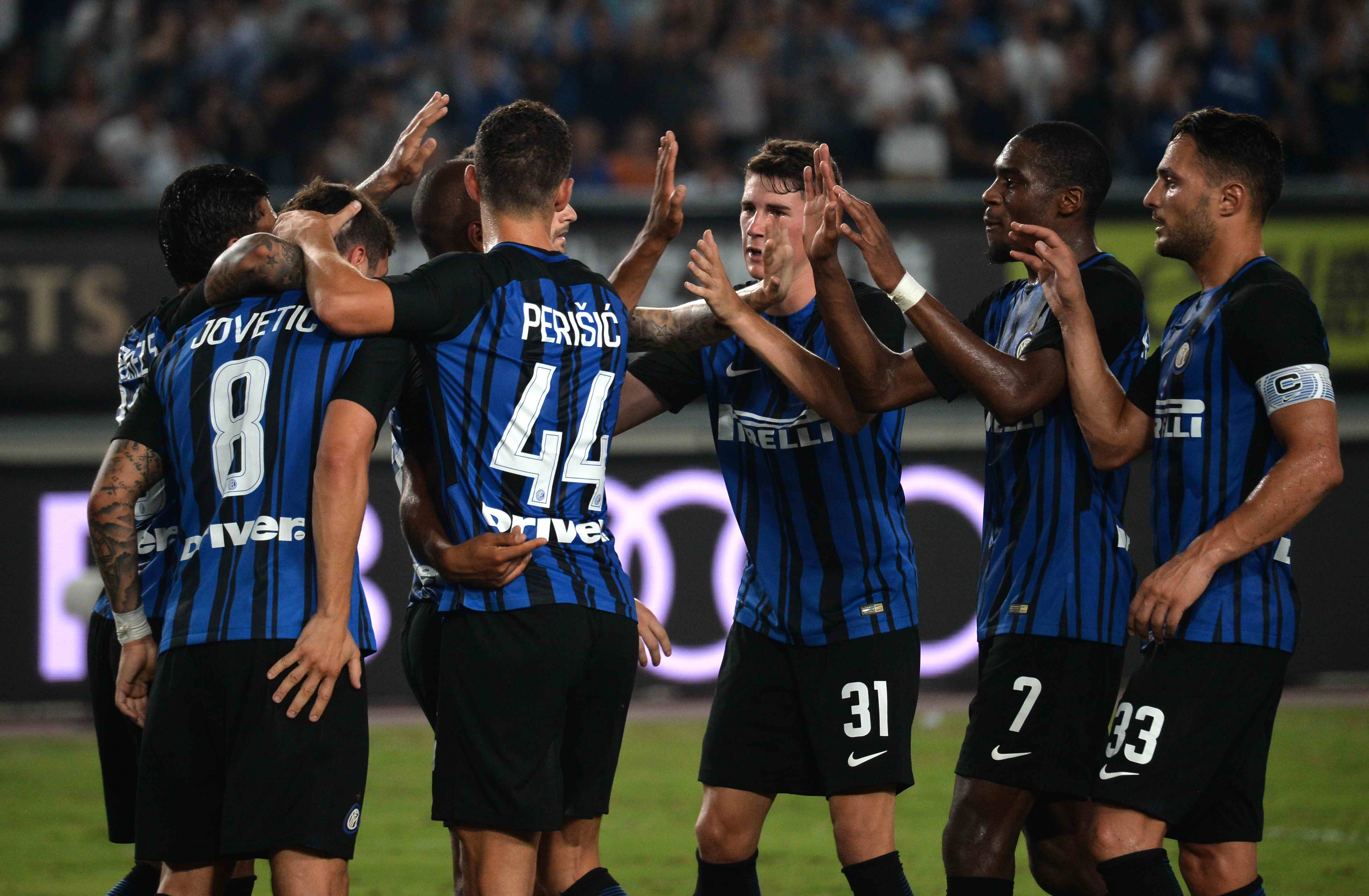 美媒：加兰升级为可以出战，朗佐·鲍尔将缺席比赛（美媒：加兰升级至出战状态，朗佐·鲍尔确认缺阵）