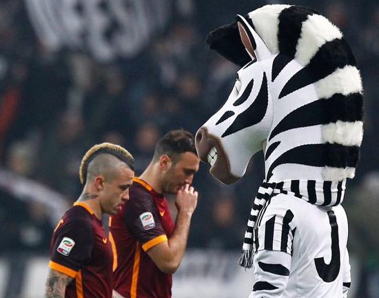 防守不稳，巴萨已连续10场比赛都有丢球（巴萨后防告急：已连续10场遭遇失球）