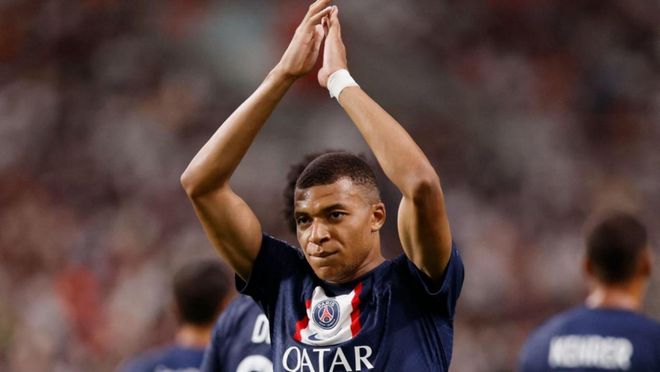 屡献神扑！霍安·加西亚全场数据：做出5次扑救，1次解围（霍安·加西亚高接抵挡显神勇：全场贡献5次扑救+1次解围）